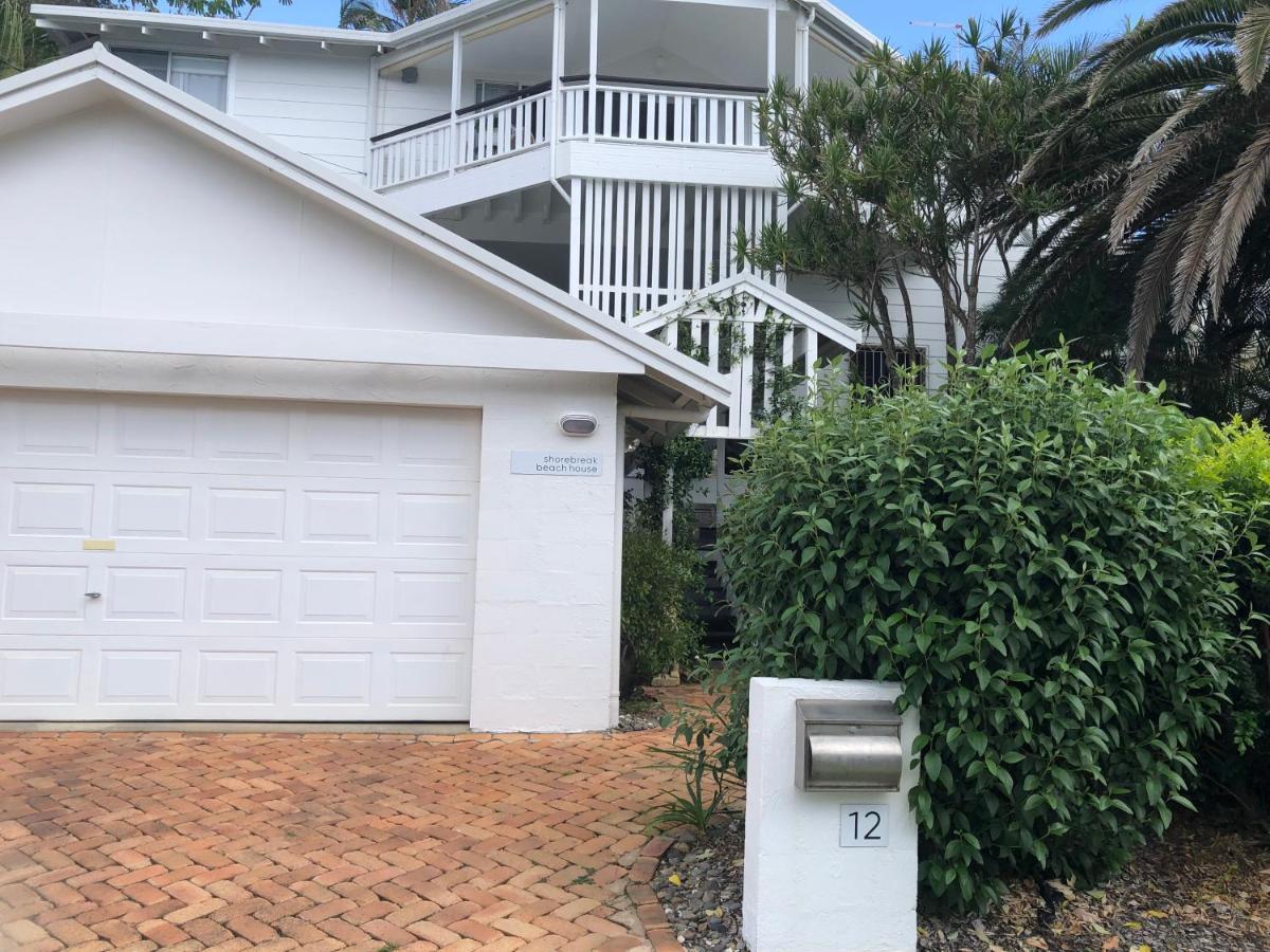 Shorebreak Studio Apartments Sapphire Beach Exterior photo